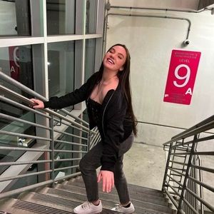 Meet your Posher, Francesca